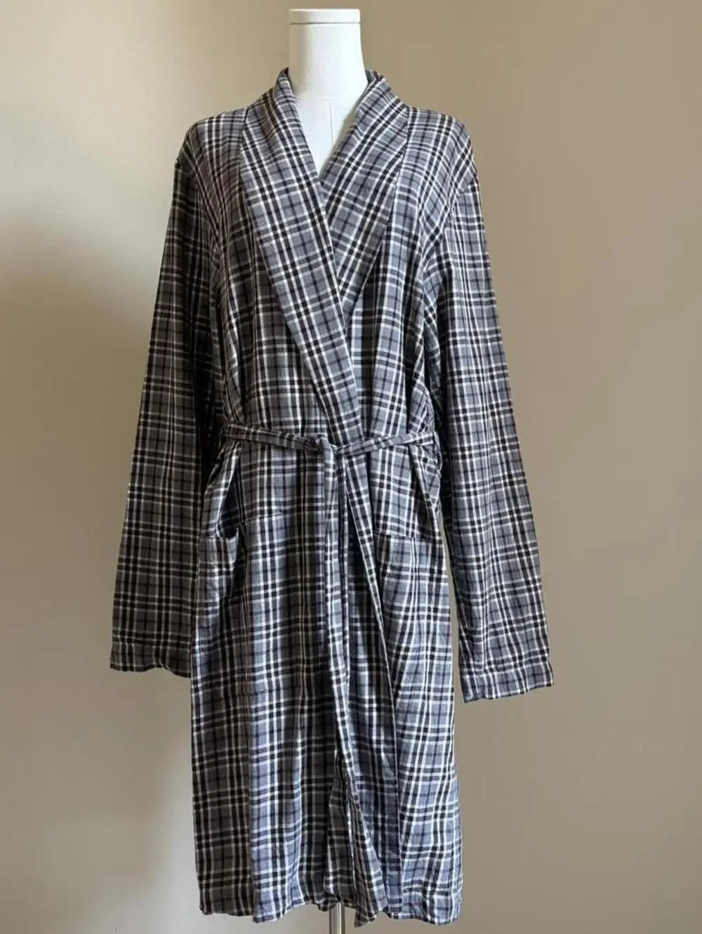 Hanro of Switzerland Plaid Cotton Robe Bathrobe Housecoat Made in Portugal S